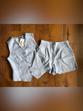Light Blue Vest & Shorts Set Women’s Size Medium Summer Matching Set V Neck